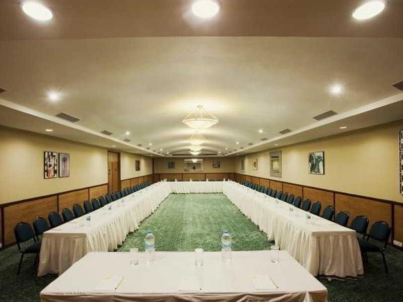 Lemon Tree Hotel, Indore Esterno foto
